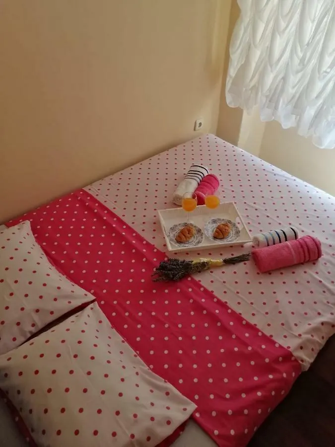 Apartment Mato Cres 0*,  Croazia